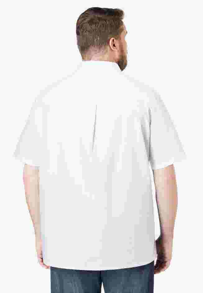 Solid Wrinkle-Resistant Short Sleeve Button Down image number 2
