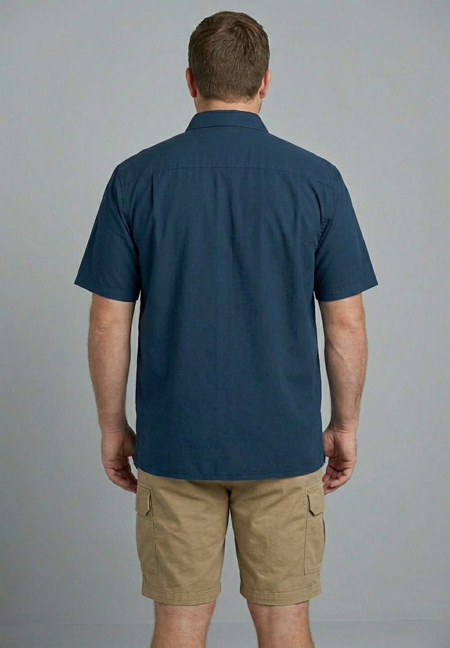 Solid Wrinkle-Resistant Short Sleeve Button Down image number 3