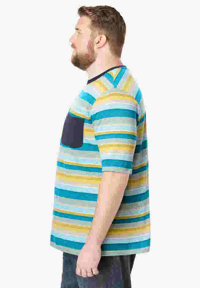 Shrink-Less Lightweight Pocket Crewneck T-Shirt image number 2