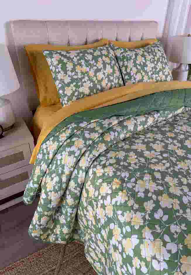 BH Studio Scalloped Hem Bedspread image number 1