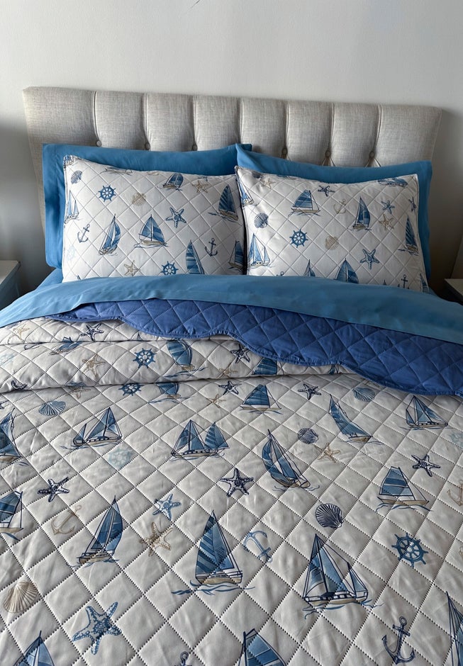 BH Studio Scalloped Hem Bedspread image number 1