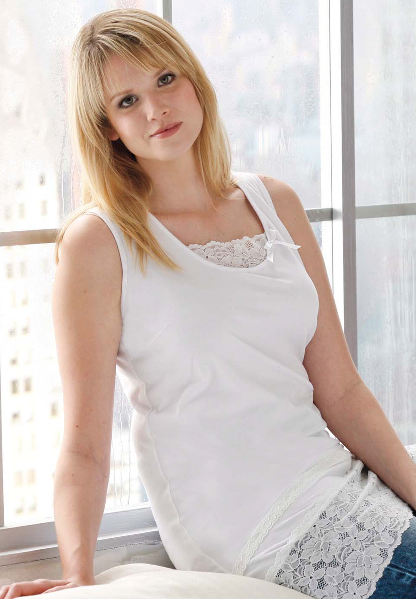 Cotton Spandex Lace Trimmed Scoop Neck Sleeveless Tunic image number 2