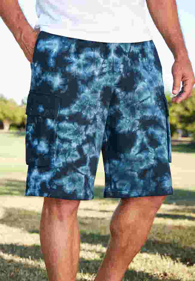 10" Fleece Cargo Shorts image number 4