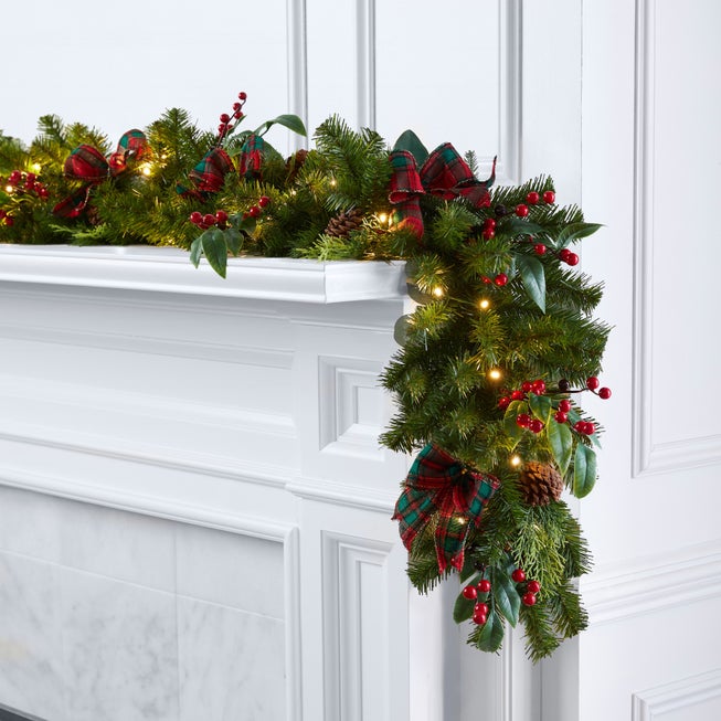 6' Pre-Lit Celeste Garland image number null