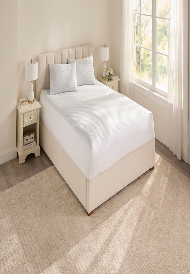  Cooling Mattress Cover and Pillow Covers Set image number 0