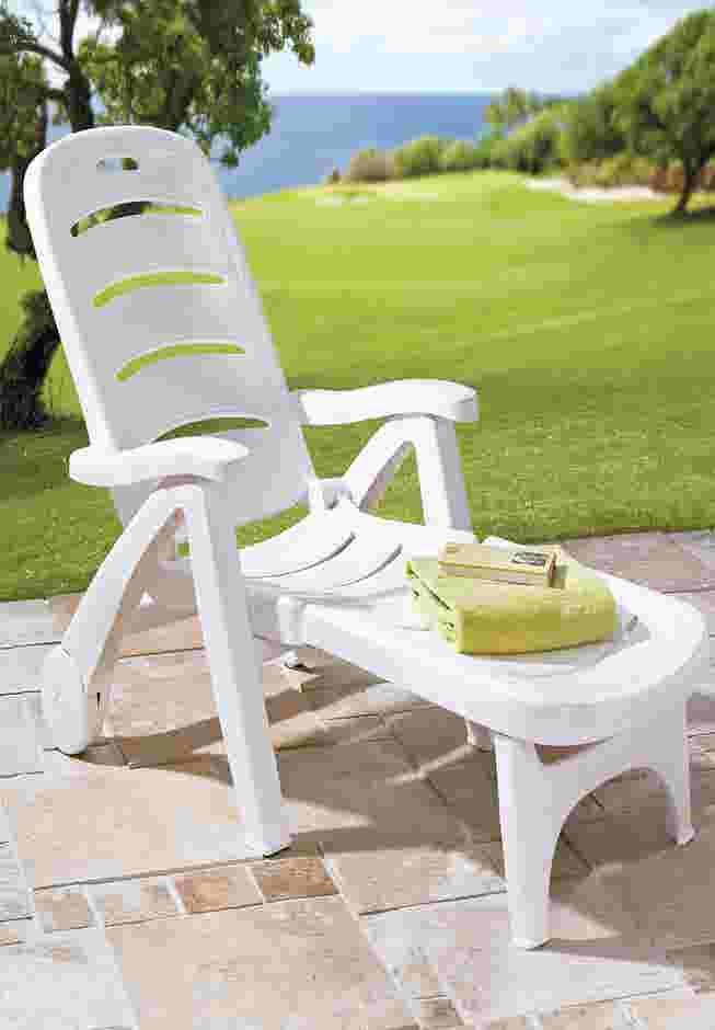 Resin Folding Lounger image number 0