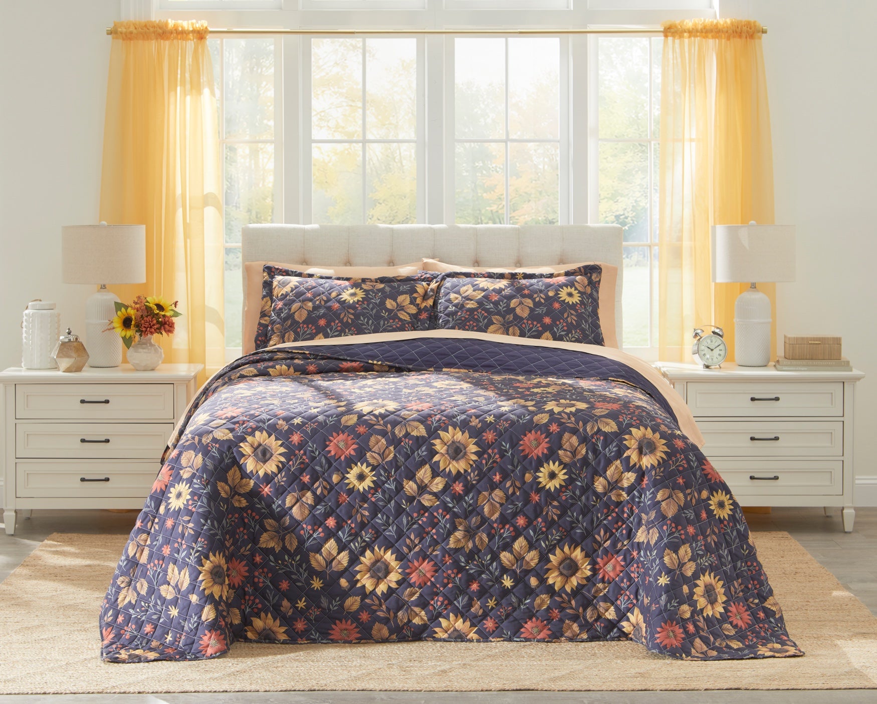 Evelyn 3-Pc. Bedspread Set image number 0