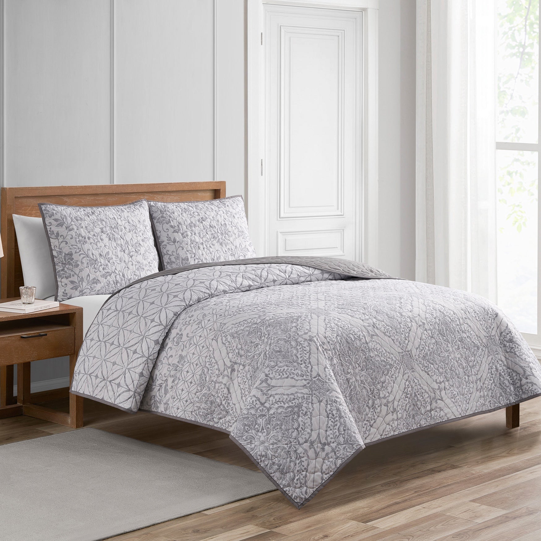 NEW HAVEN 3PC QUILT SET. image number 0