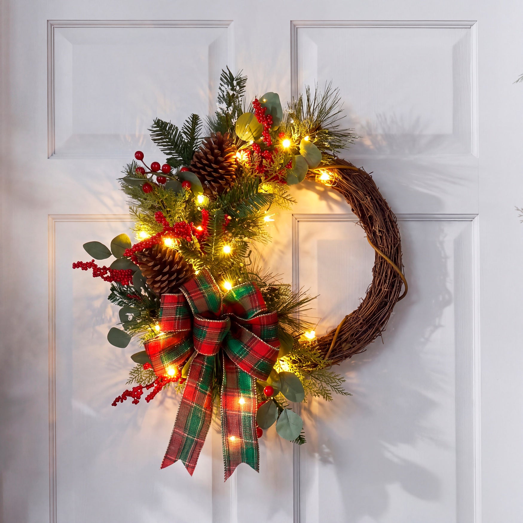 24"H Pre-lit Celeste Wreath image number 0