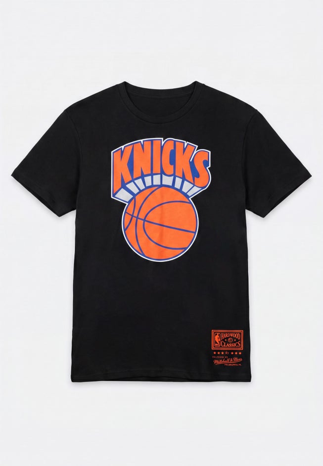 New York Knicks Mitchell & Ness Hardwood Classics Vintage Logo T-Shirt image number 3