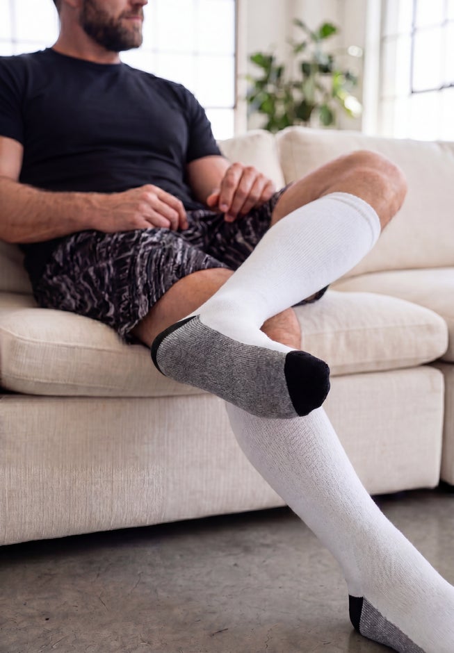 Full Length Cushioned Crew 6 Pack Socks image number 2