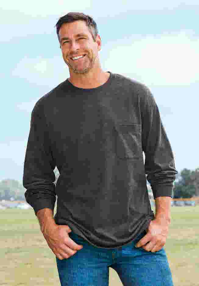 Shrink-Less™ Lightweight Long-Sleeve Crewneck Pocket T-Shirt image number 4