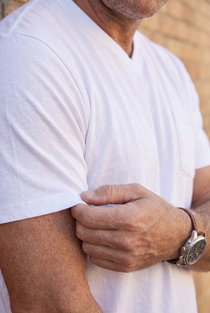 Shrink-Less Lightweight V-Neck Pocket T-Shirt image number 3