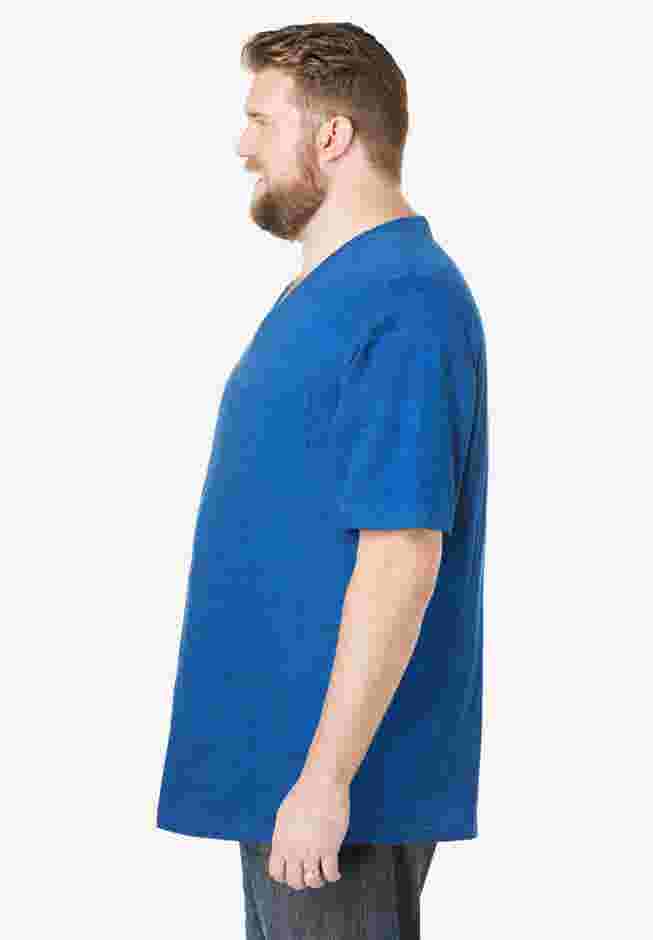 Shrink-Less Lightweight V-Neck Pocket T-Shirt image number 2