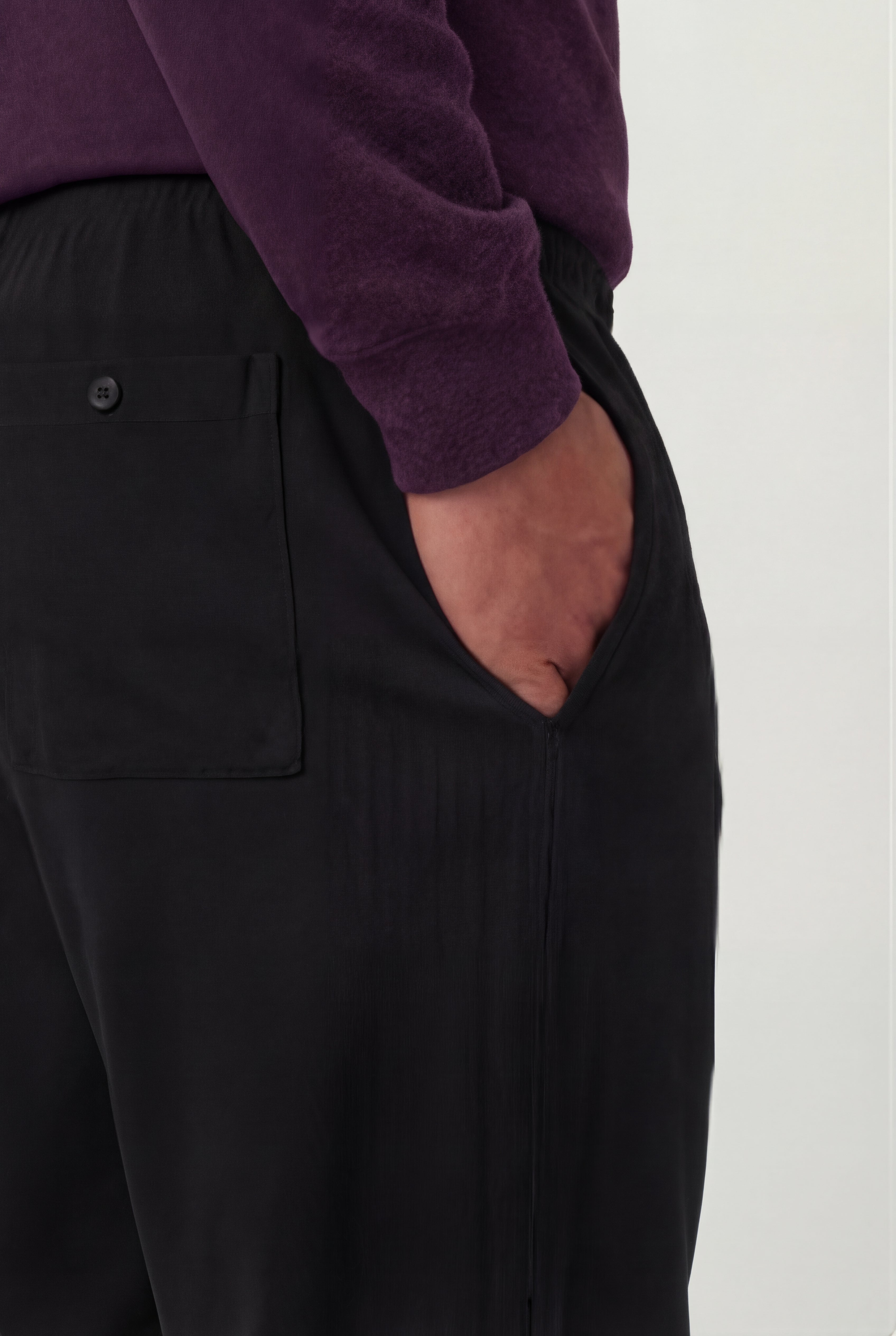 Lightweight Jersey Open-Bottom Sweatpants image number 4