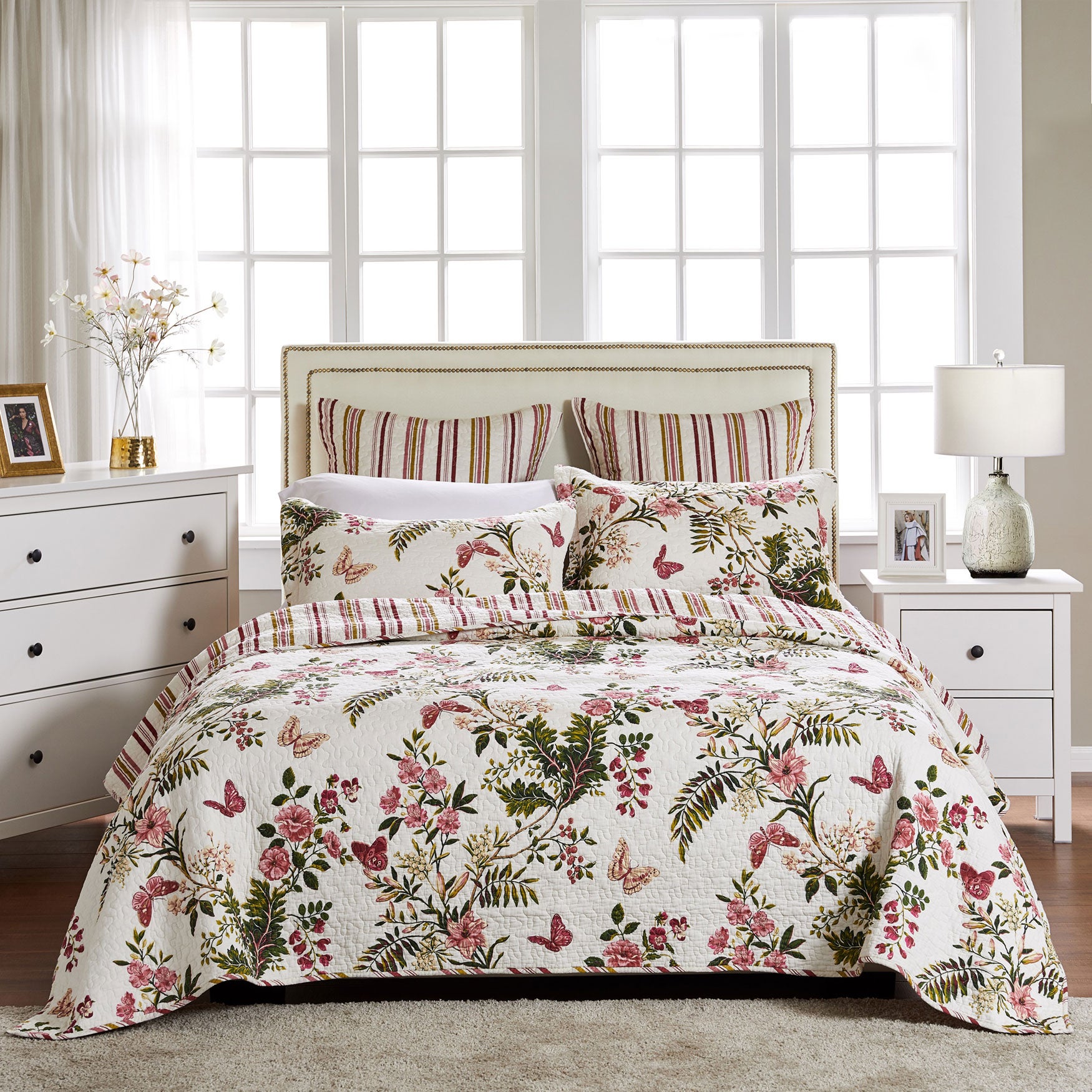 Butterflies Quilt Set | King Size