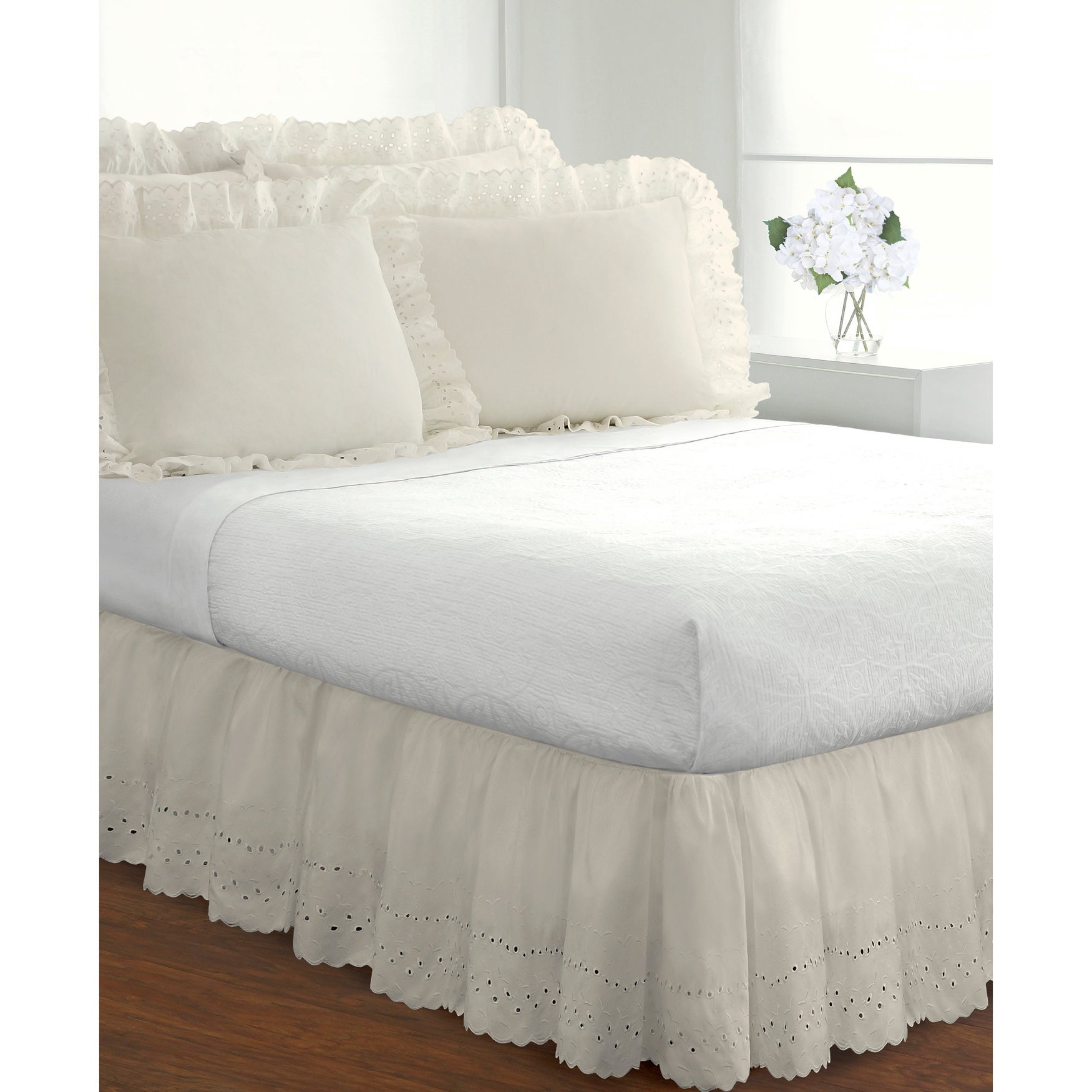 Fresh Idea Ruffled Eyelet 2Pack Pillow Shams King Size