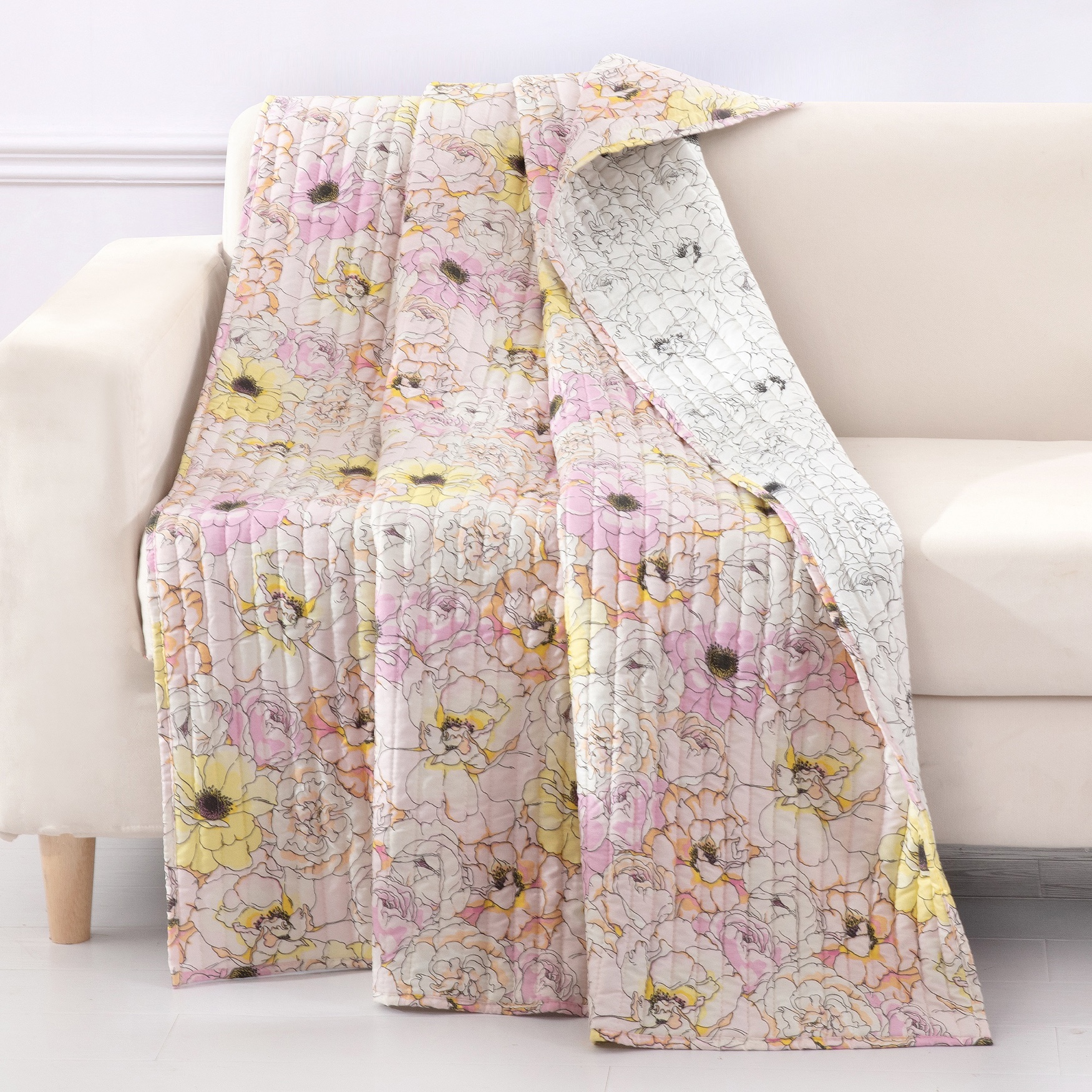 Misty Bloom Quilted Throw Blanket, PINK